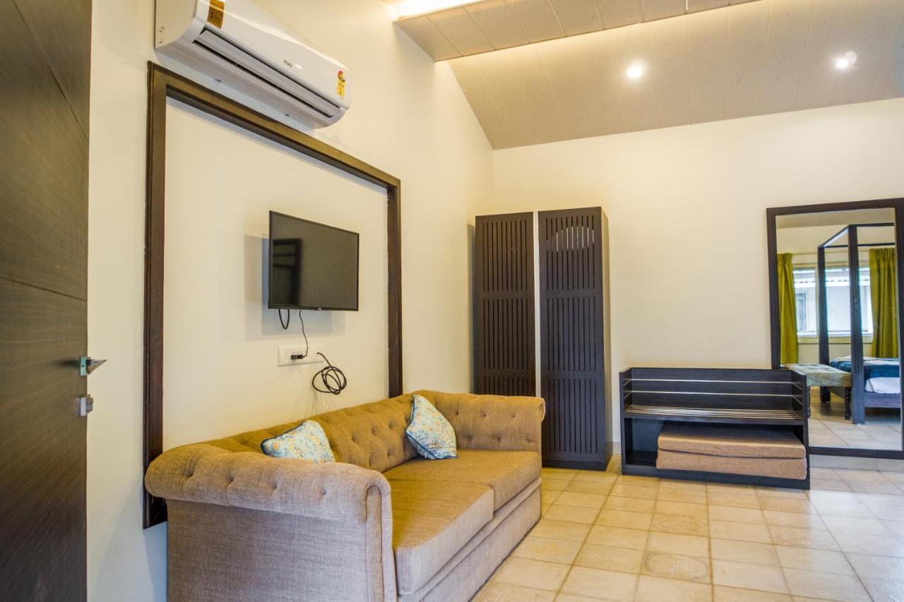Marine Studios Le Pension Candolim Exterior foto
